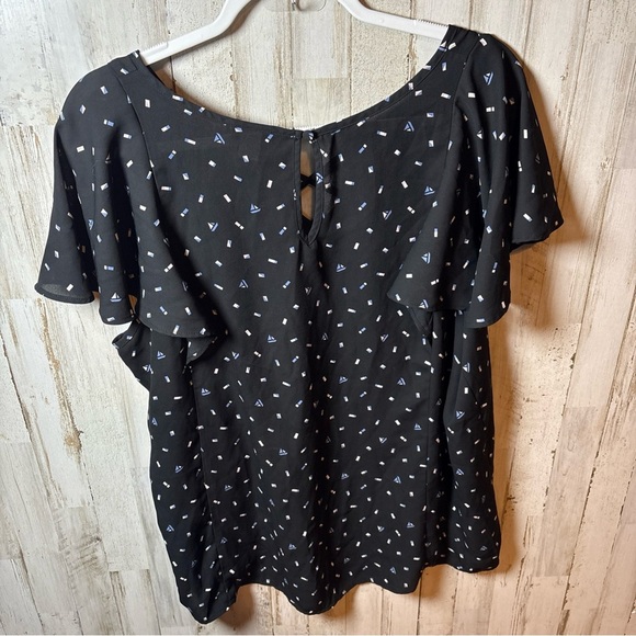 Torrid Chiffon Blouse Short Sleeve Crisscross Black Sail Boat Print Top Size 2 - Picture 8 of 16